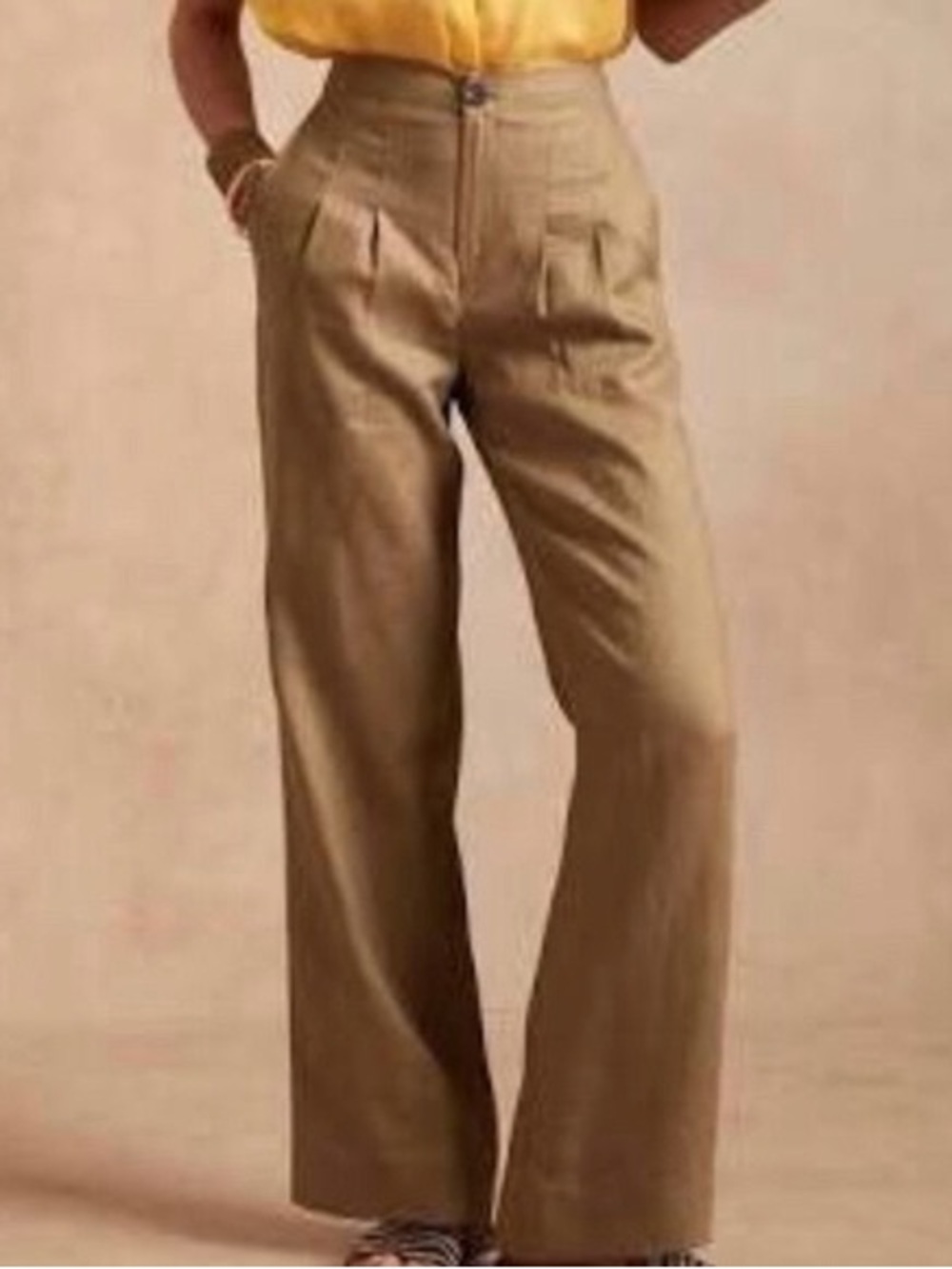 Banana Republic 100% Linen Women’s High-Rise Wide-Leg Trousers in Light Brown